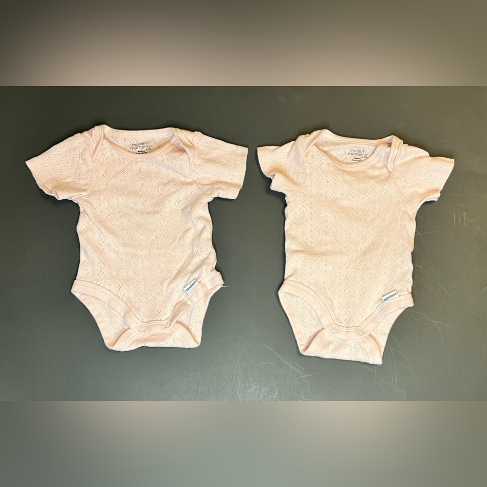 Modern Moments by Gerber Pink short sleeve twin Onesies - size NB